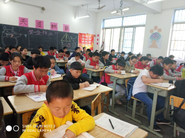 南昌現代外國語學校111151.png 南昌現代外國語學校111151.png