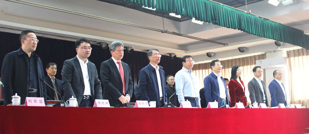 唱歌副本.jpg 唱歌副本.jpg